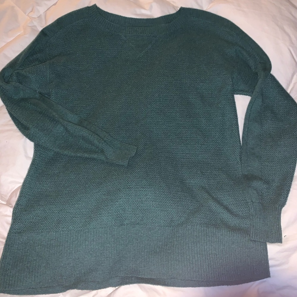 American Eagle green sweater